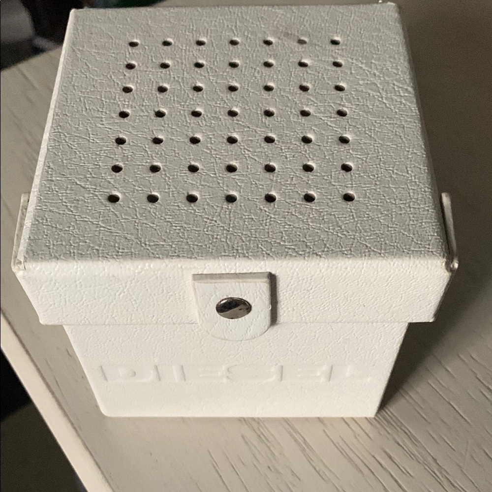 Diesel White Jewelry Organizer with Textured Lid